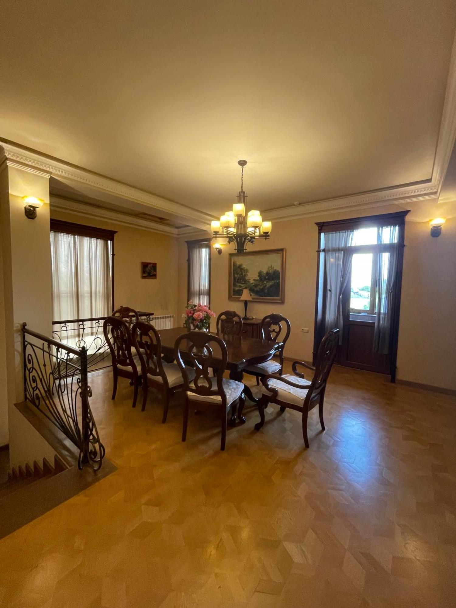 In Gyumri Hotell Exteriör bild